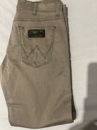 Pantalón Wrangler Beige Talla W33