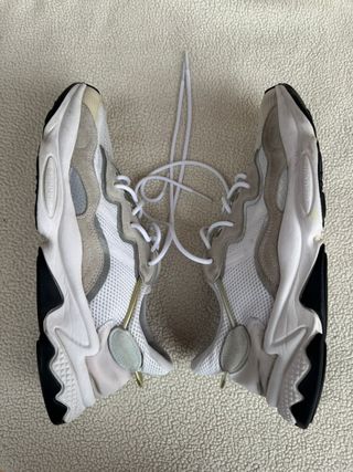 Zapatillas Adidas Ozweego blancas talla 45 1/3