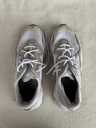 Zapatillas Adidas Ozweego blancas talla 45 1/3