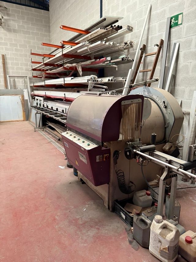 Maquinaria industrial de carpinteria metalicametál