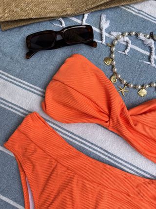 Bañador naranja bikini