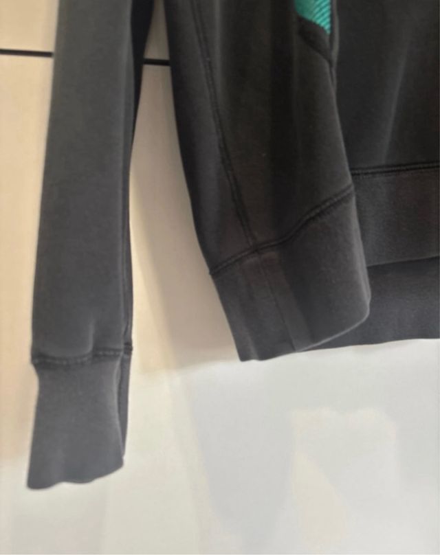 Sudadera Nike Negra y Turquesa