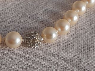 Bracciale in perle fi vetro e strass