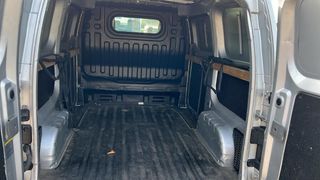 Nissan NV200 2010