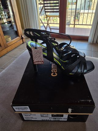 Sandalias Camila's Negras Nuevas 
