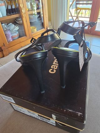 Sandalias Camila's Negras Nuevas 