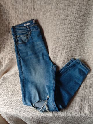 Pantalones Pull&Bear talla 42 skinny high waist