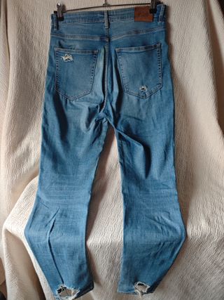 Pantalones Pull&Bear talla 42 skinny high waist