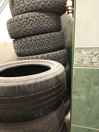 12 Ruedas Toyota Landcruiser 4x4