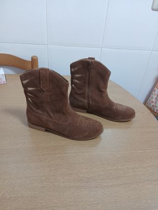 Botines marrones de ante