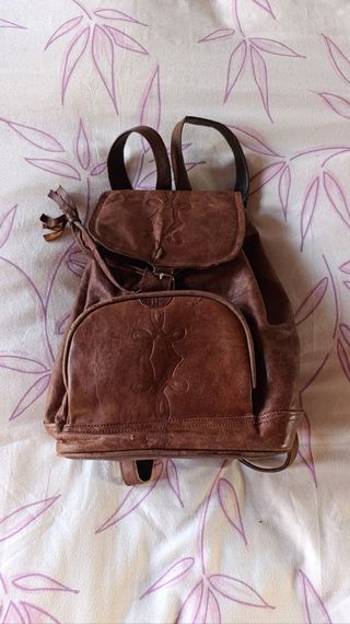 Mochila de cuero con diseño