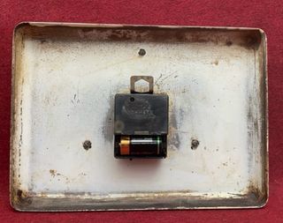 Reloj de pared IRAMEN electrónico antiguo