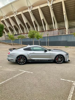 Ford Mustang 2.3 EcoBoost 214kW Mustang (Fastback)