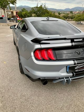 Ford Mustang 2.3 EcoBoost 214kW Mustang (Fastback)