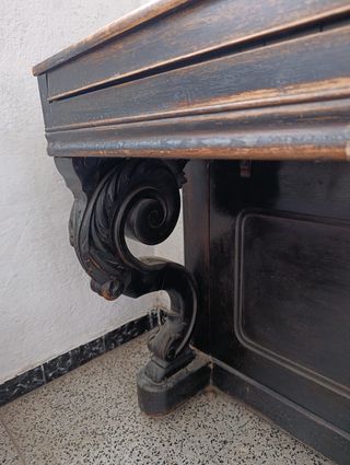 Piano de Pared Antiguo