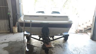 Barco Starcraft 5,5 metros con remolque con docume