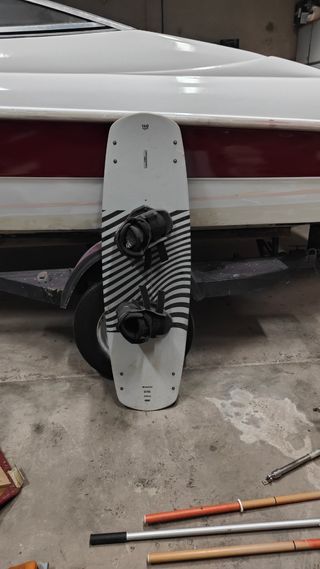 Barco Starcraft 5,5 metros con remolque con docume