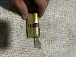 Bombín de seguridad Yale leva larga