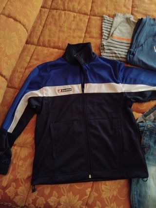 Lotto tuta blu e bianca 9/10 anni