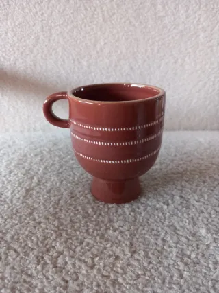 Tazza in ceramica marrone
