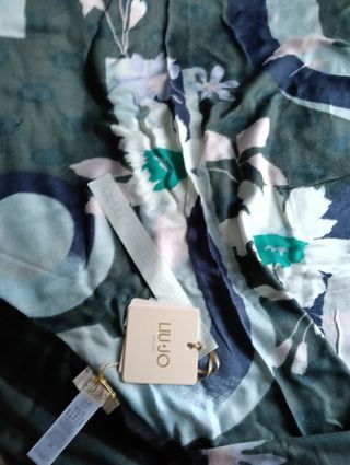 Pañuelo chal Liu Jo floral