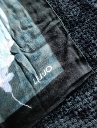 Pañuelo chal Liu Jo floral