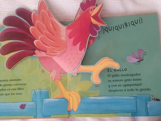 La gallina feliz (Libros cu-cú sorpresa series)...