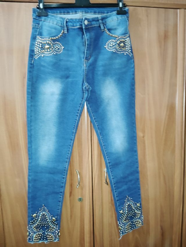 Vaqueros SHEIN con pedrería Talla XL