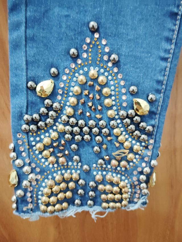 Vaqueros SHEIN con pedrería Talla XL