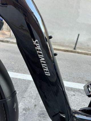 Bicicleta Eléctrica Specialized Negra