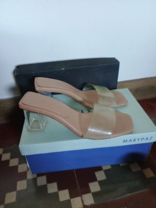 Zapatos slingback negros Marypaz