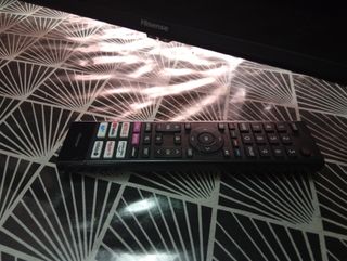 TV Hisense 55 4K con mando...
