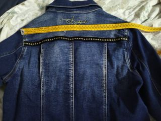 Chaqueta vaquera Desigual con detalles