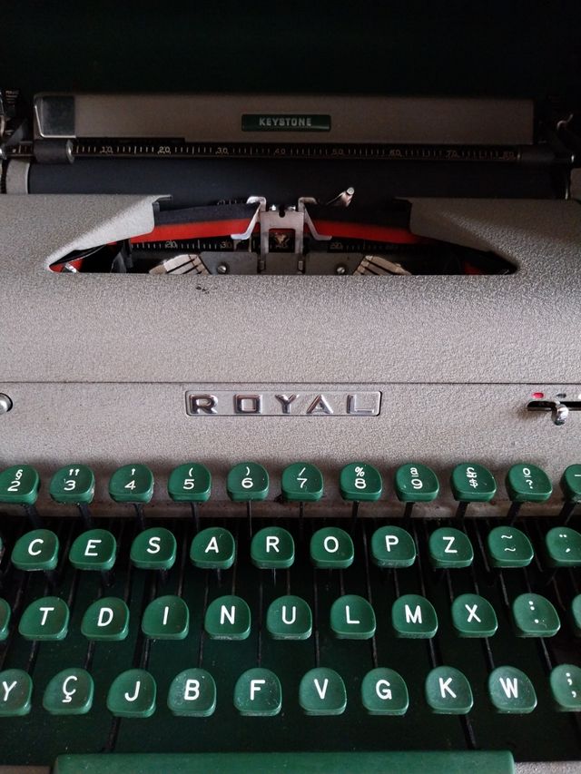 Máquina de escribir Royal antigua