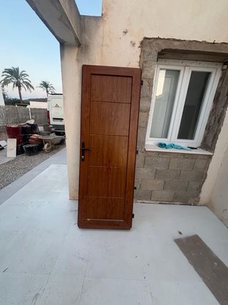 Puerta PVC 1 hoja Nazan Domus