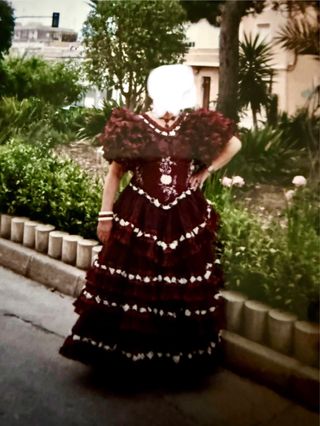 Traje de flamenca rojo y blanco