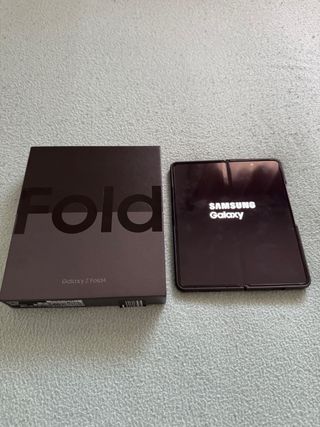 Samsung Galaxy Z Fold 4 + Funda