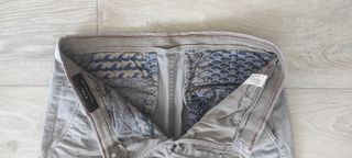 Pantalón chino Zara T/40 Gris