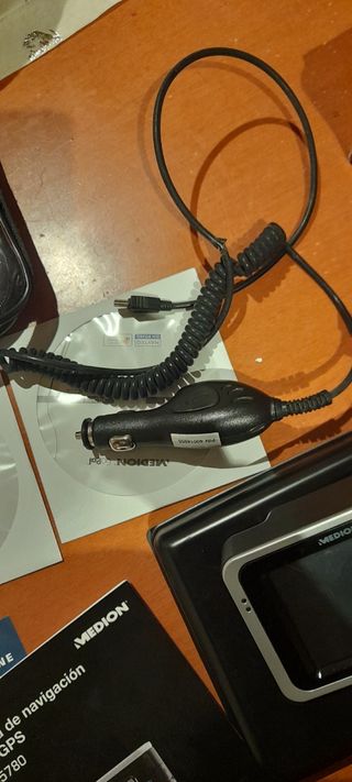 Accesorios de Gps Medion MD 95780 con TMC.