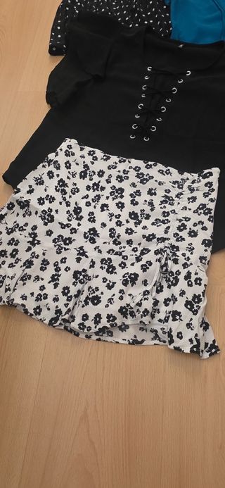 Lote Ropa Mujer: Vestido, Faldas y Blusas