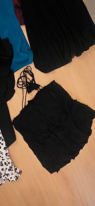 Lote Ropa Mujer: Vestido, Faldas y Blusas