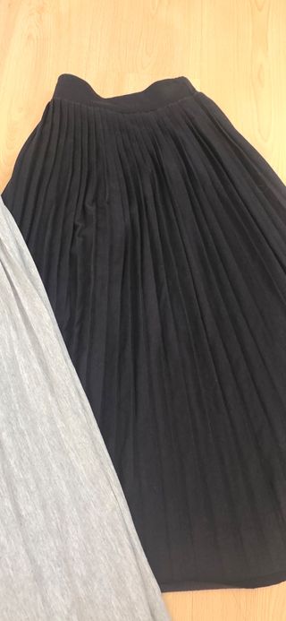 Lote Ropa Mujer: Vestido, Faldas y Blusas
