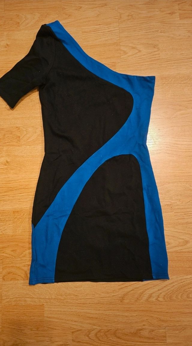 Vestido elegante negro y azul