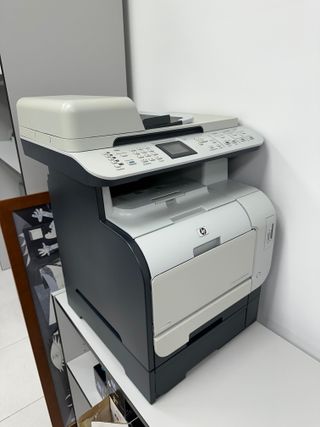 Impresora HP Color LaserJet CM2320fxi MFP