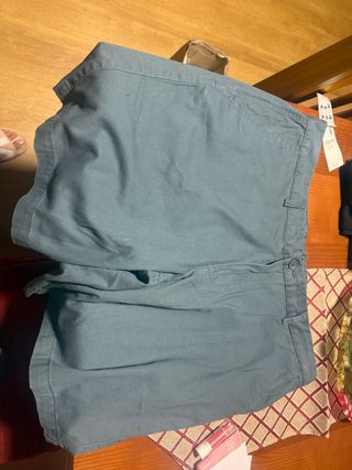 Pantalones cortos color azul verdoso