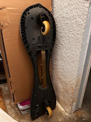 Waveboard Oxelo Negro y Dorado