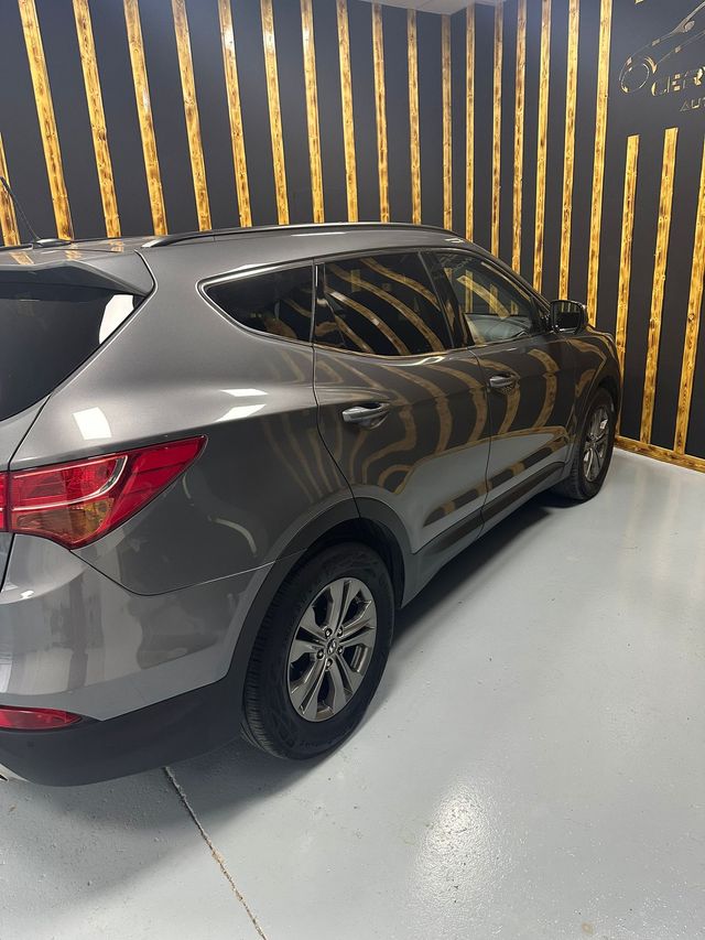 Hyundai Grand Santa Fe 2014