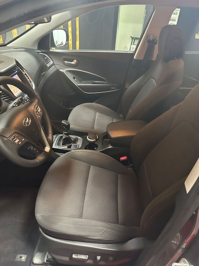 Hyundai Grand Santa Fe 2014