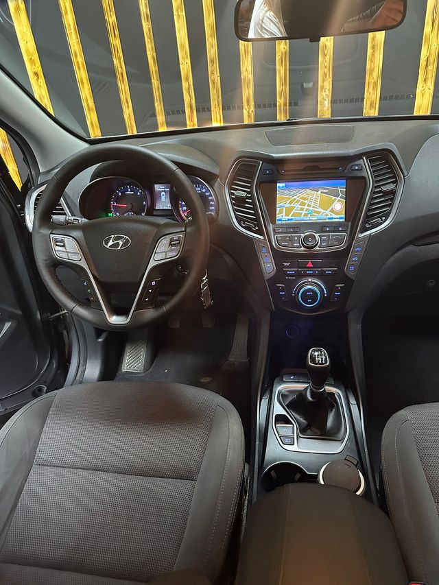 Hyundai Grand Santa Fe 2014