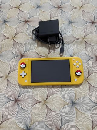 Nintendo Switch Lite Gialla